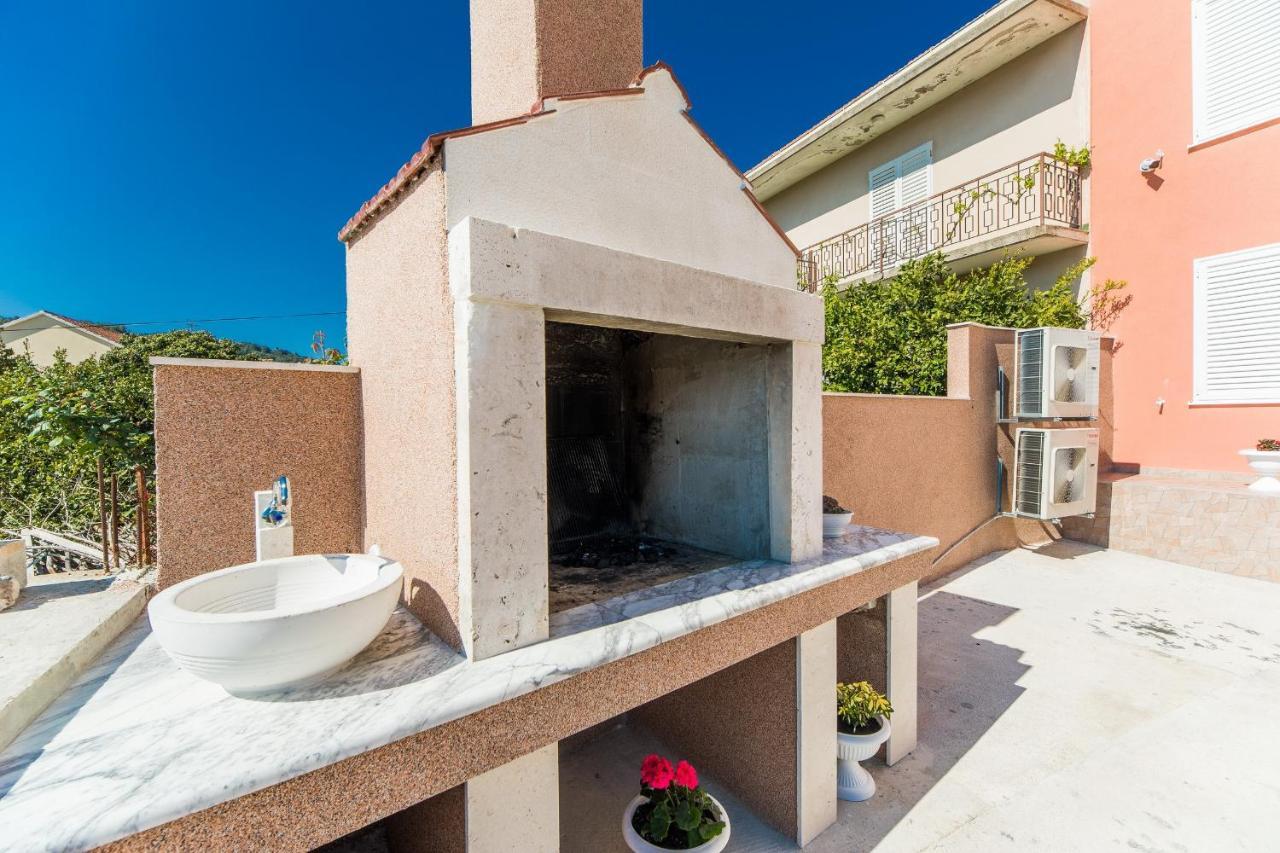 Apartments Sunshine Home Vela Luka Exterior photo