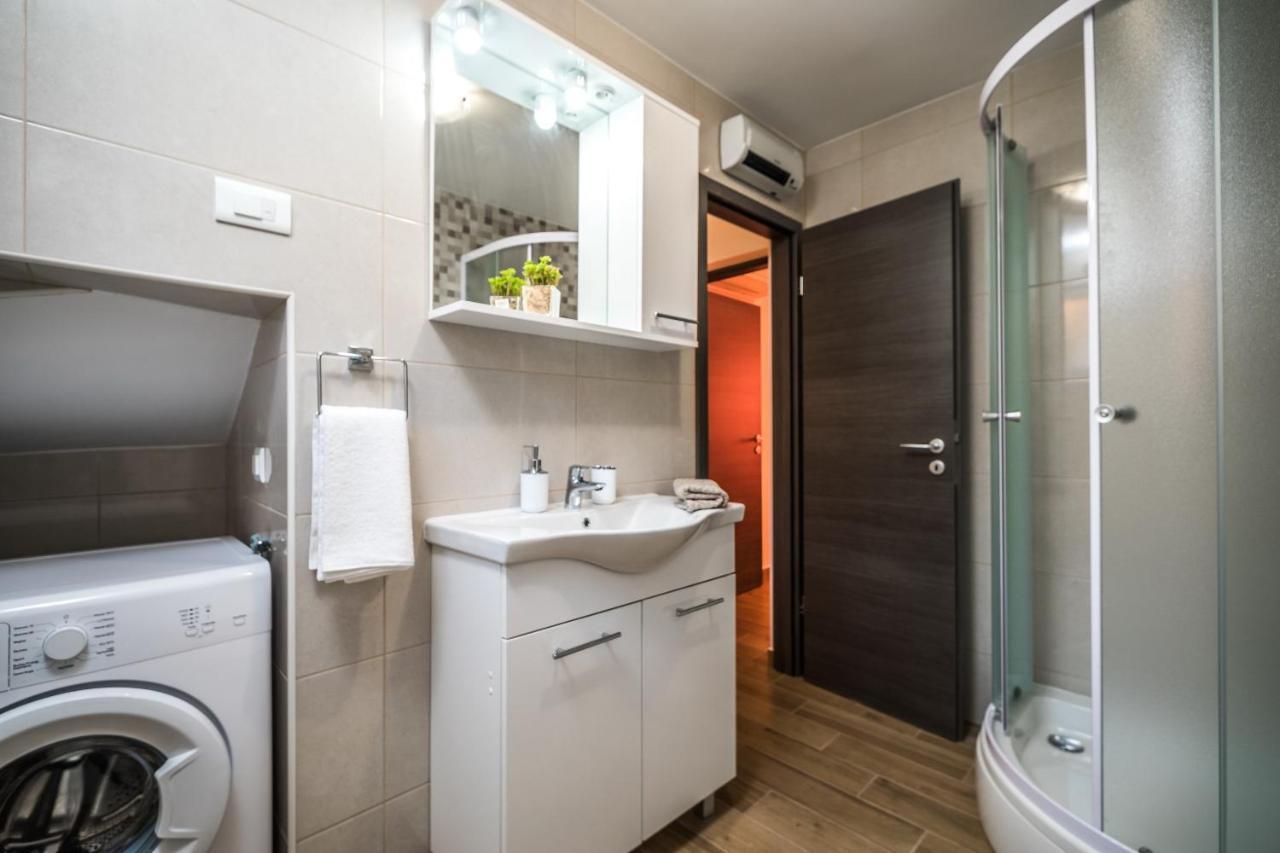 Apartments Sunshine Home Vela Luka Exterior photo
